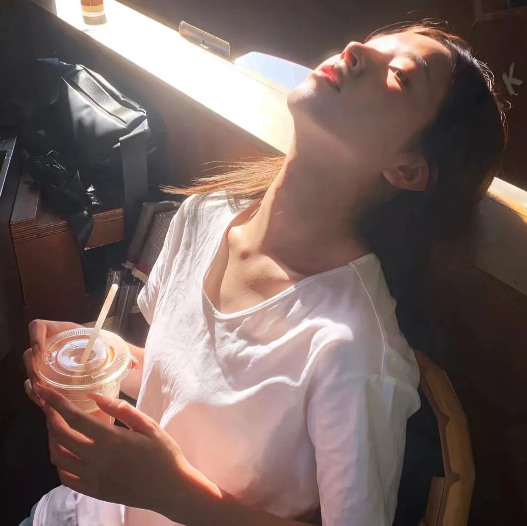 冰封:重生之门海报